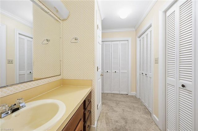 3830 Ryan Way, Winston-salem, NC 27106