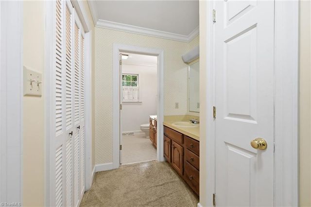 3830 Ryan Way, Winston-salem, NC 27106