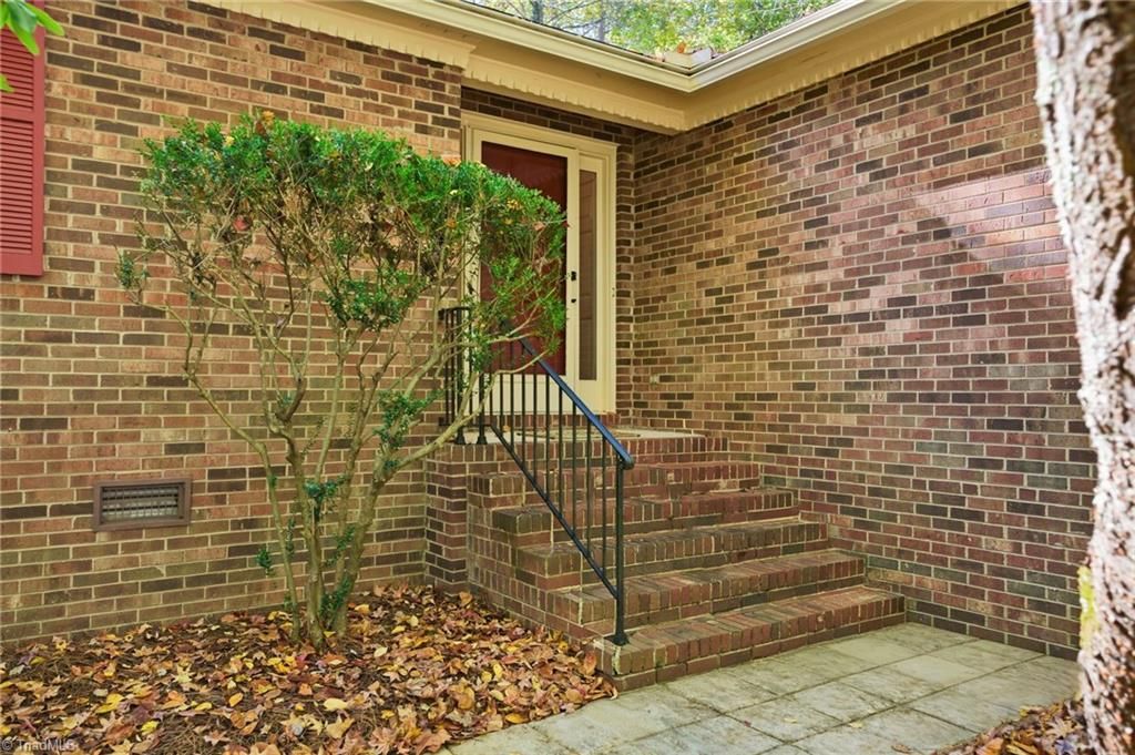 3830 Ryan Way, Winston-salem, NC 27106
