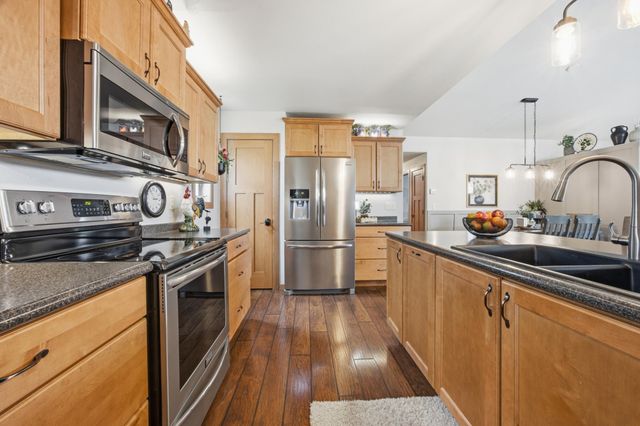 2817 35th Street S, Moorhead, MN 56560