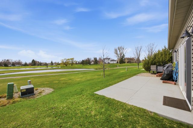2817 35th Street S, Moorhead, MN 56560