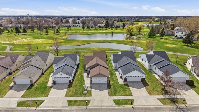 2817 35th Street S, Moorhead, MN 56560