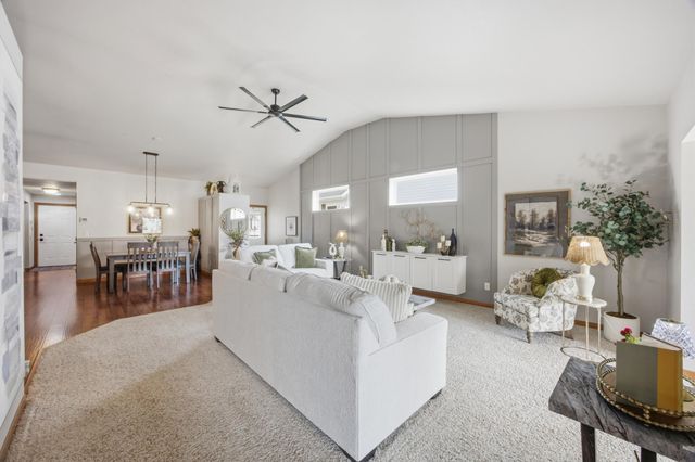 2817 35th Street S, Moorhead, MN 56560