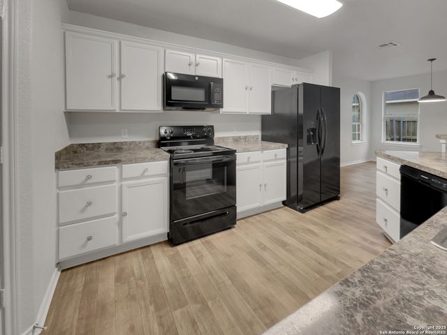 3420 Rob Roy, Seguin, TX 78155