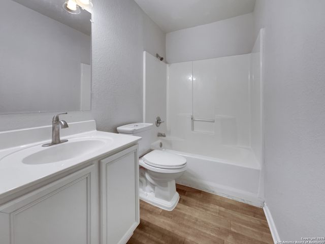 3420 Rob Roy, Seguin, TX 78155