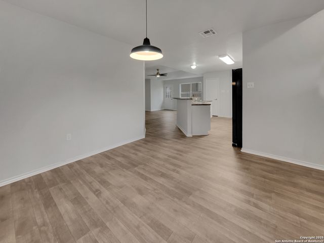 3420 Rob Roy, Seguin, TX 78155