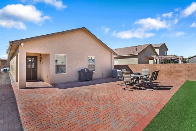 9216 Warm Stone Street NW, Albuquerque, NM 87114