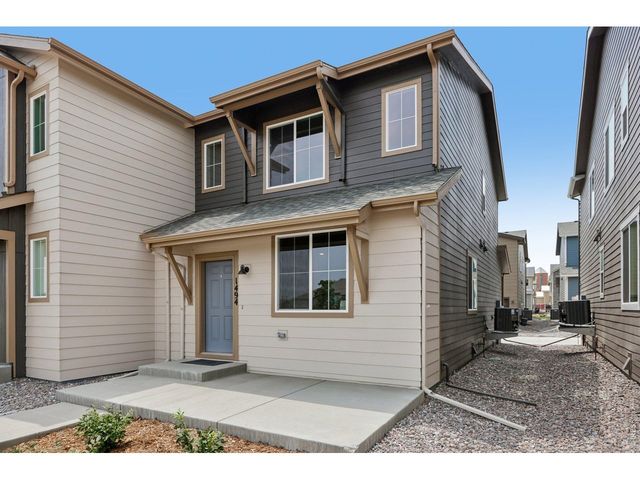 1494 Coral Pl, Longmont, CO 80504