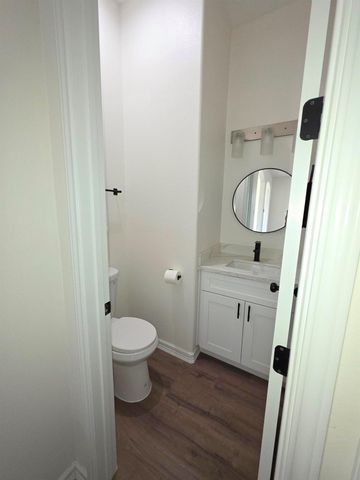 427 Vane Way, Crosby, TX 77532