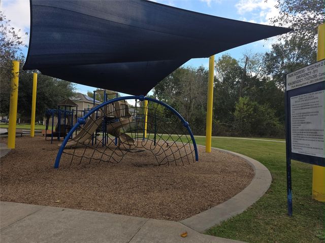 427 Vane Way, Crosby, TX 77532