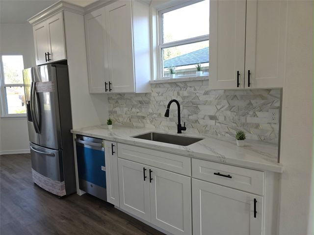 427 Vane Way, Crosby, TX 77532