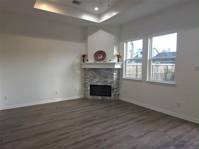 427 Vane Way, Crosby, TX 77532