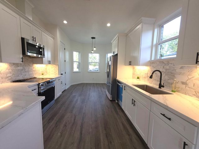 427 Vane Way, Crosby, TX 77532