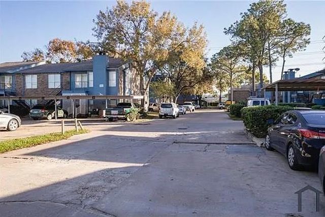 10001 Westpark Drive 63, Houston, TX 77042