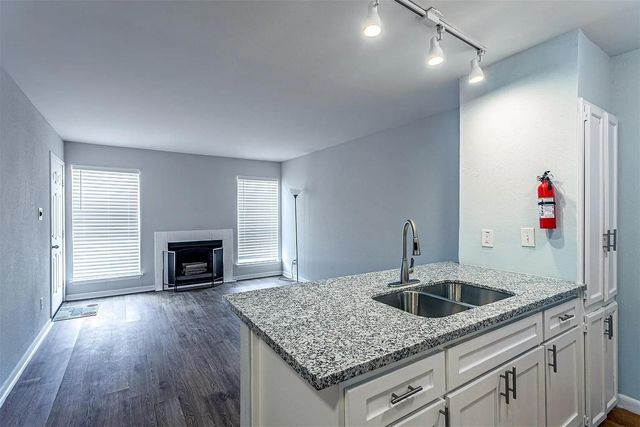 10001 Westpark Drive 63, Houston, TX 77042