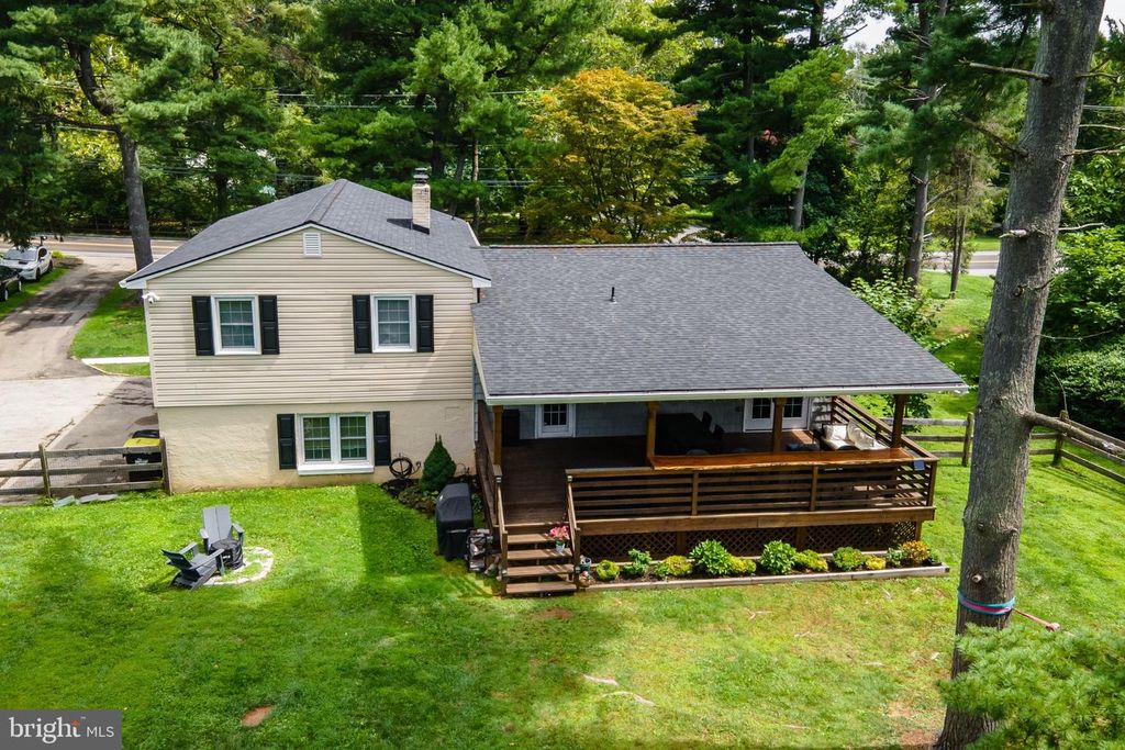 570 STENTON AVE, BLUE BELL, PA 19422 — photo 3