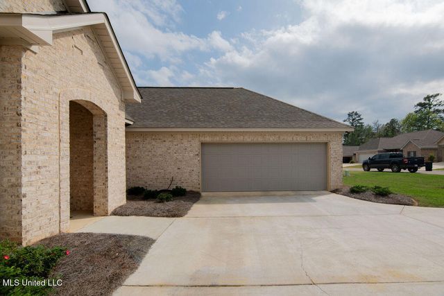 127 Serenity Lane, Pearl, MS 39208