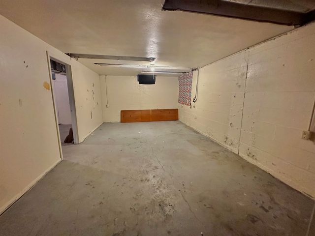 1158 N Crestway, Wichita, KS 67208