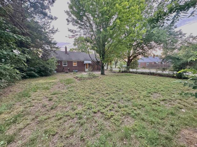1158 N Crestway, Wichita, KS 67208