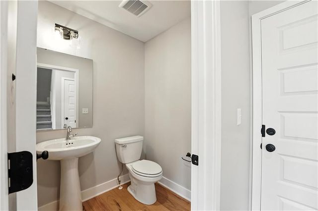 806 Glenn Circle, Raymore, MO 64083