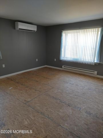 12C Easton Drive, Whiting, NJ 08759