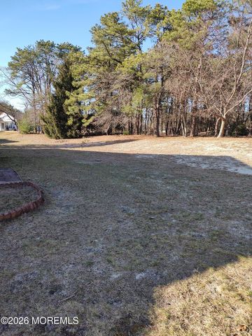 12C Easton Drive, Whiting, NJ 08759