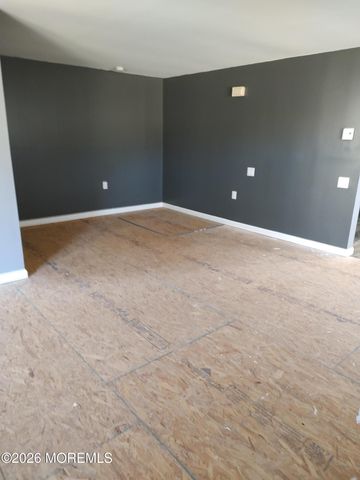 12C Easton Drive, Whiting, NJ 08759