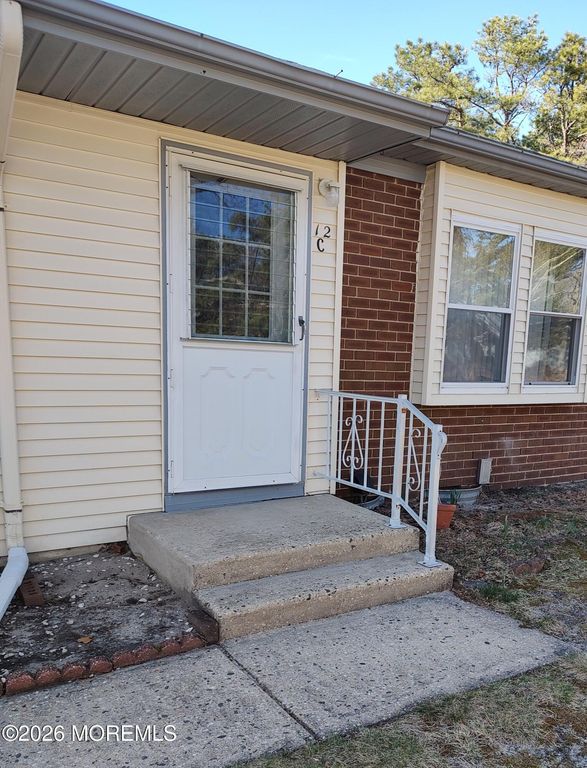 12C Easton Drive, Whiting, NJ 08759