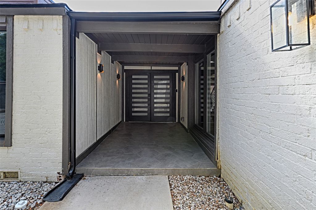 2909 Pacific Court, Irving, TX 75062 — photo 5