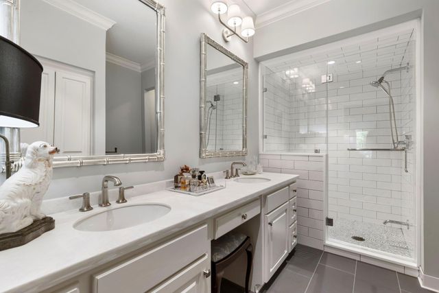 9598 Longmont Drive, Houston, TX 77063