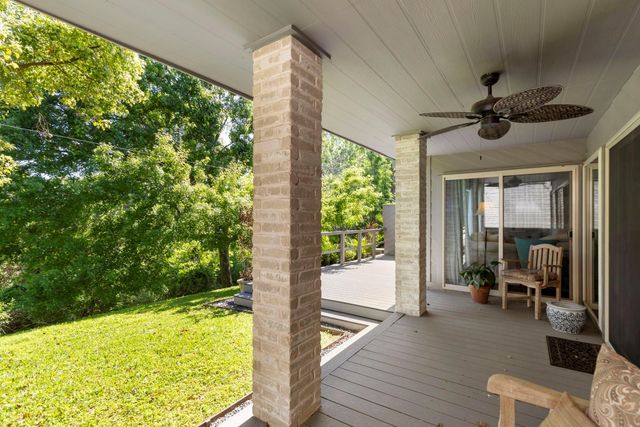 9598 Longmont Drive, Houston, TX 77063