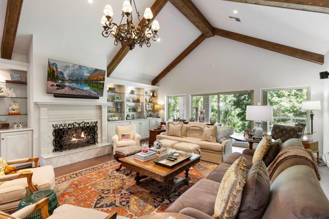 9598 Longmont Drive, Houston, TX 77063