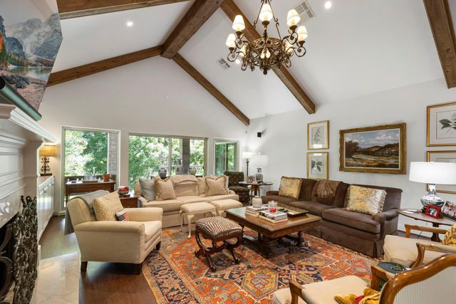 9598 Longmont Drive, Houston, TX 77063