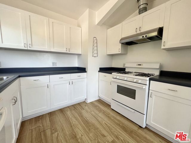 2513 Euclid Street B, Santa Monica, CA 90405