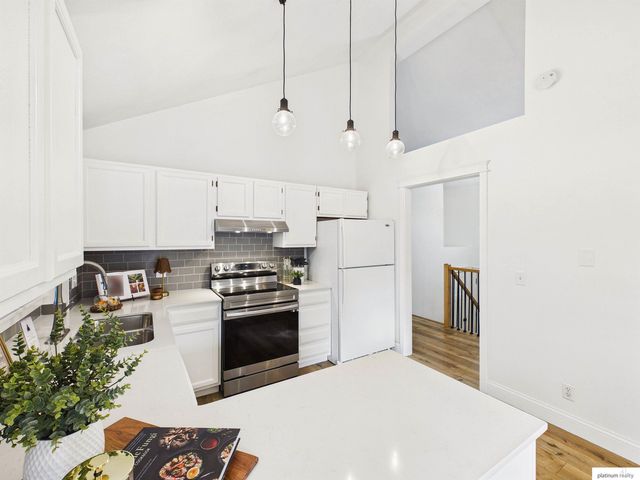 8173 Tucker Street, Omaha, NE 68122