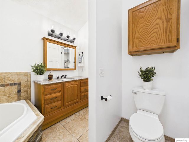 8173 Tucker Street, Omaha, NE 68122