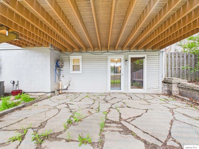 8173 Tucker Street, Omaha, NE 68122