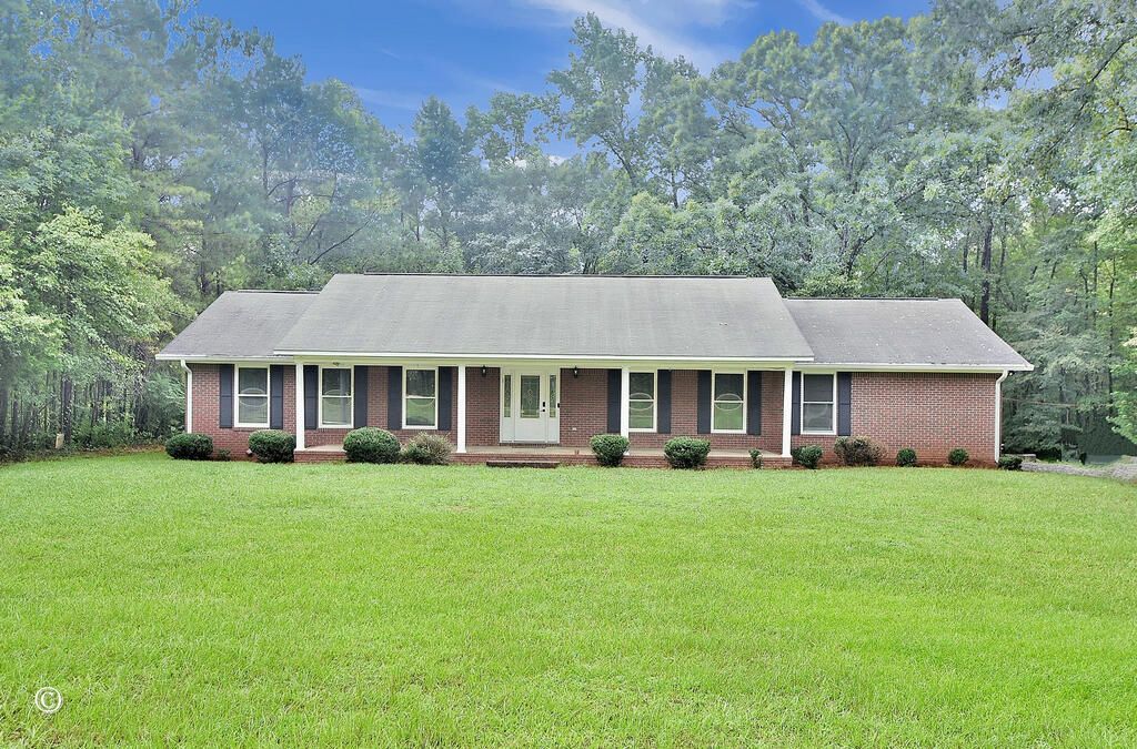 560 Lee Road 0246, Salem, AL 36874