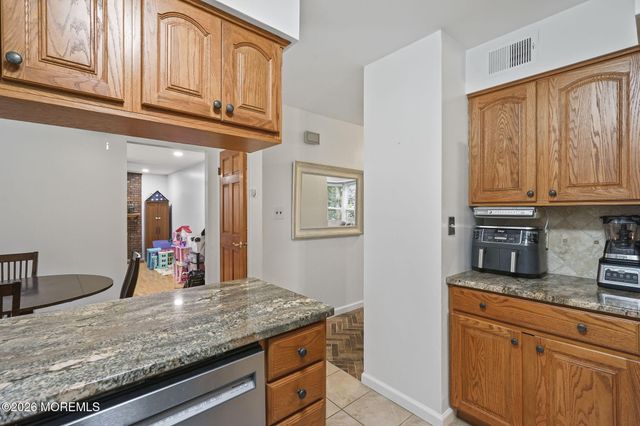 40 Eaglenest Road, Freehold, NJ 07728