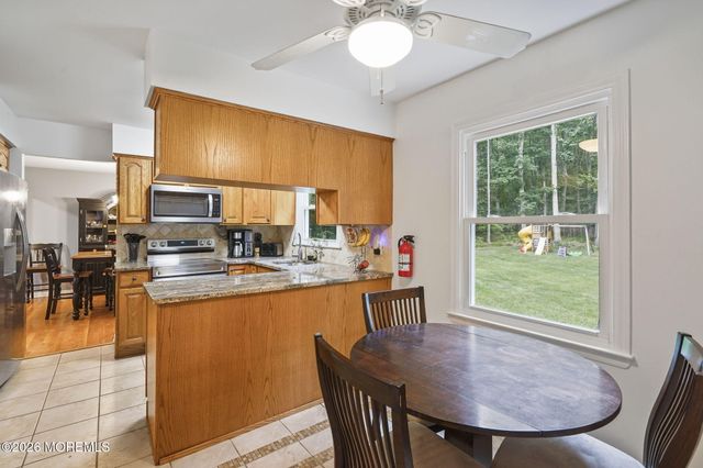 40 Eaglenest Road, Freehold, NJ 07728