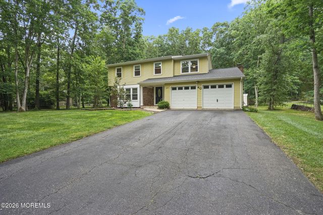40 Eaglenest Road, Freehold, NJ 07728