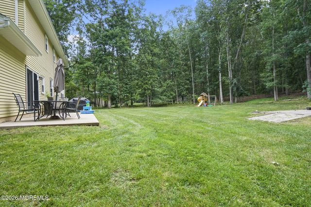 40 Eaglenest Road, Freehold, NJ 07728