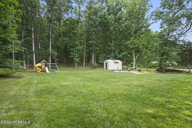 40 Eaglenest Road, Freehold, NJ 07728