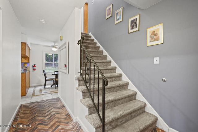 40 Eaglenest Road, Freehold, NJ 07728