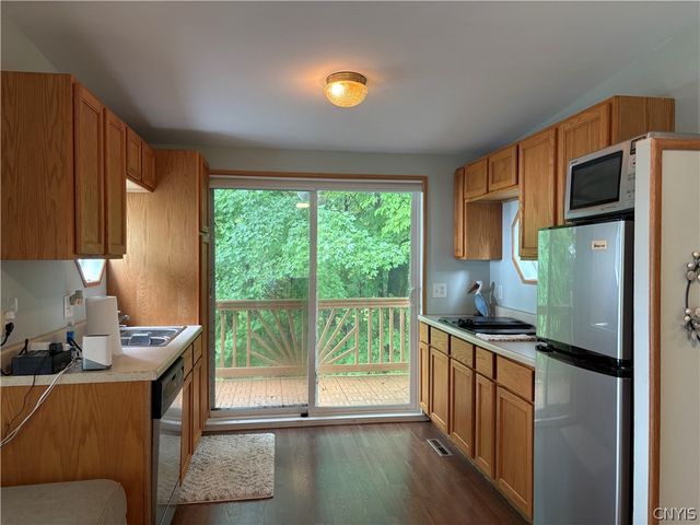 100 Lock Haven Beach Road, Scriba, NY 13126