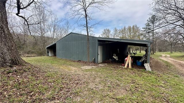 17180 Winn Creek Road, Winslow, AR 72959
