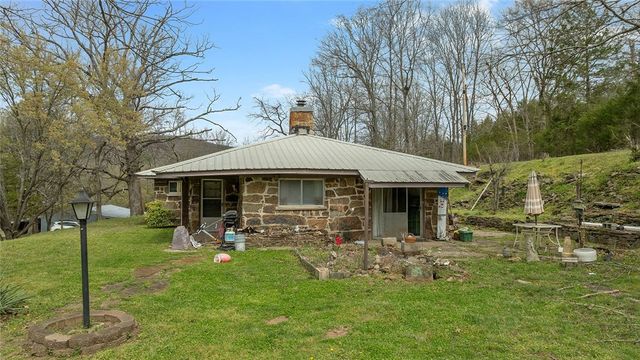 17180 Winn Creek Road, Winslow, AR 72959
