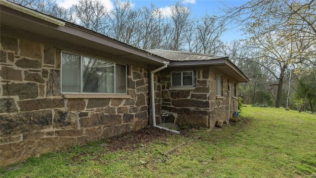 17180 Winn Creek Road, Winslow, AR 72959