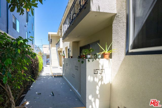 12731 Mitchell Avenue, Los Angeles, CA 90066