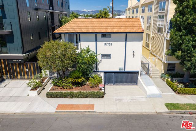 12731 Mitchell Avenue, Los Angeles, CA 90066
